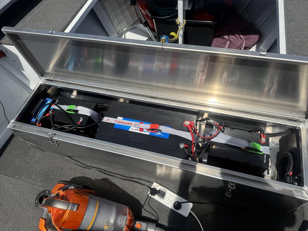 EcoStore 100Ah 12V LiFePO4 Battery - (EVE Cells & JBD Bluetooth BMS) - ETA LATE DEC